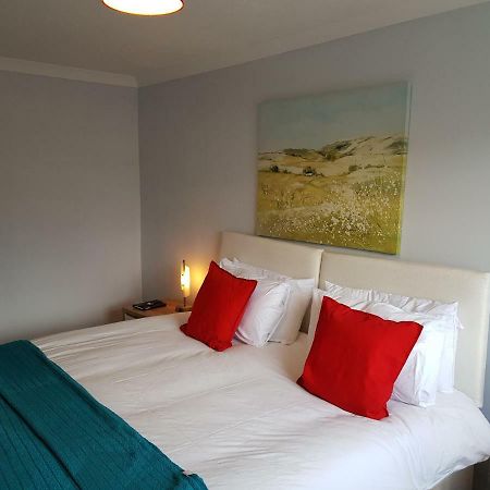 Penllech House - Huku Kwetu Notts - 3 Bedroom Spacious Lovely And Cosy With A Free Parking- Affordable And Suitable To Group Business Travellers Ноттінгем Екстер'єр фото