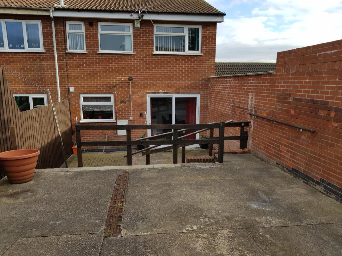 Penllech House - Huku Kwetu Notts - 3 Bedroom Spacious Lovely And Cosy With A Free Parking- Affordable And Suitable To Group Business Travellers Ноттінгем Екстер'єр фото