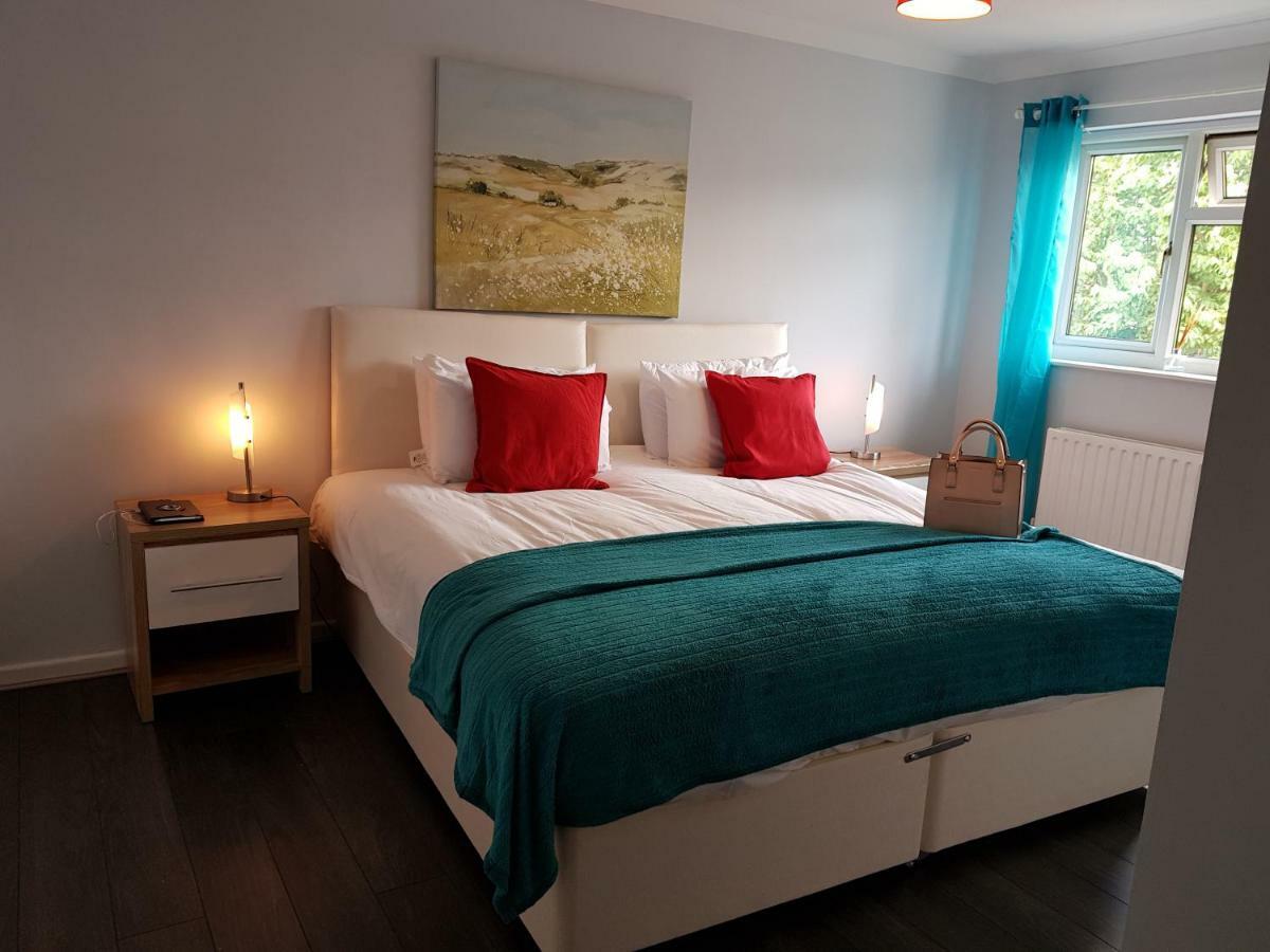 Penllech House - Huku Kwetu Notts - 3 Bedroom Spacious Lovely And Cosy With A Free Parking- Affordable And Suitable To Group Business Travellers Ноттінгем Екстер'єр фото