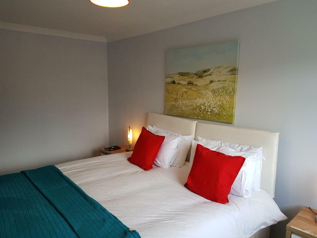 Penllech House - Huku Kwetu Notts - 3 Bedroom Spacious Lovely And Cosy With A Free Parking- Affordable And Suitable To Group Business Travellers Ноттінгем Екстер'єр фото