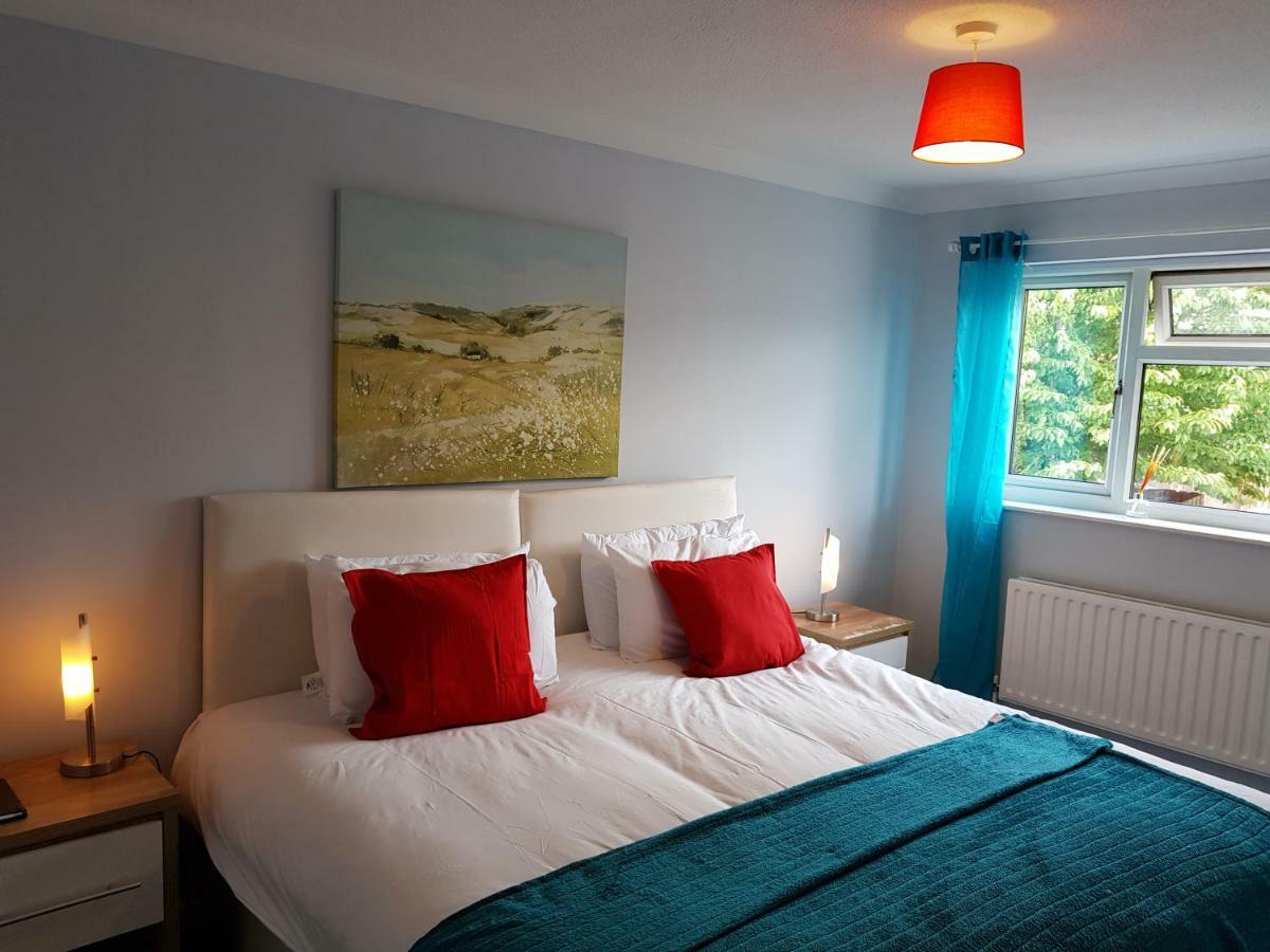 Penllech House - Huku Kwetu Notts - 3 Bedroom Spacious Lovely And Cosy With A Free Parking- Affordable And Suitable To Group Business Travellers Ноттінгем Екстер'єр фото